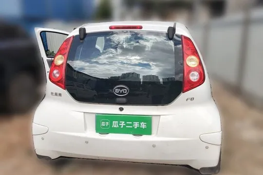 BYD F0