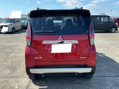 Mitsubishi eK X