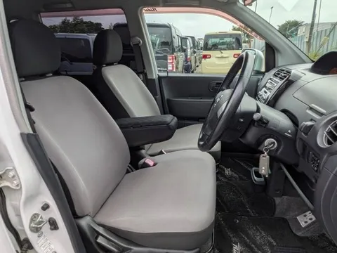 Nissan Otti