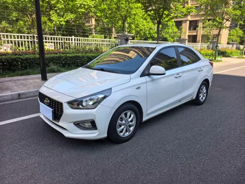 Hyundai Reina