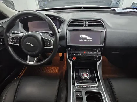 Jaguar XEL