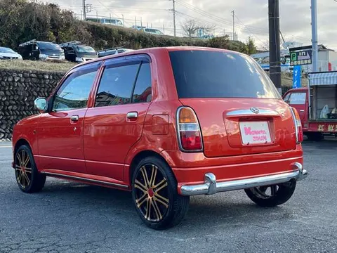 Daihatsu Mira Gino