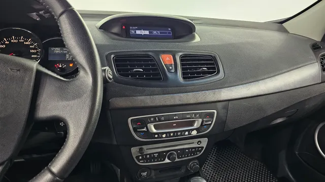 Renault SM3