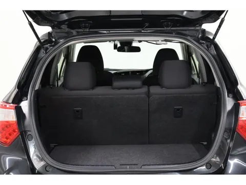 Toyota Yaris (Vitz)