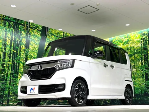 Honda N-BOX Custom