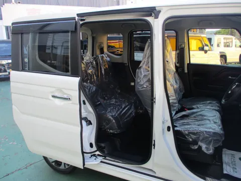 Suzuki Spacia Custom