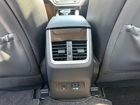Changan Raeton CC