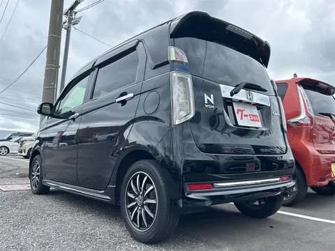 Honda N-WGN Custom