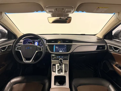 Geely Emgrand GL