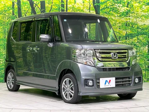 Honda N-BOX Custom