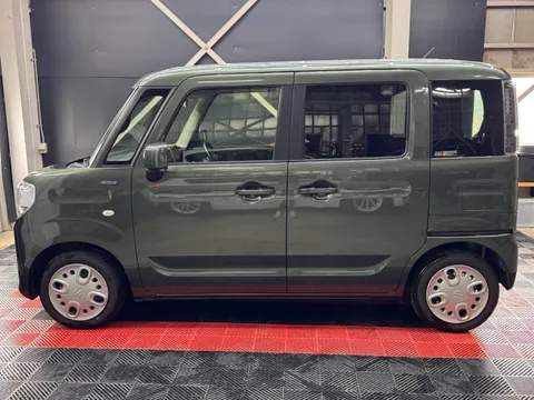 Suzuki Spacia