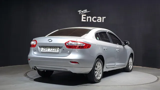 Renault SM3