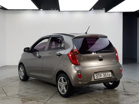 Kia Deluxe