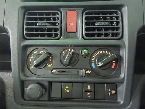 Nissan Clipper Truck