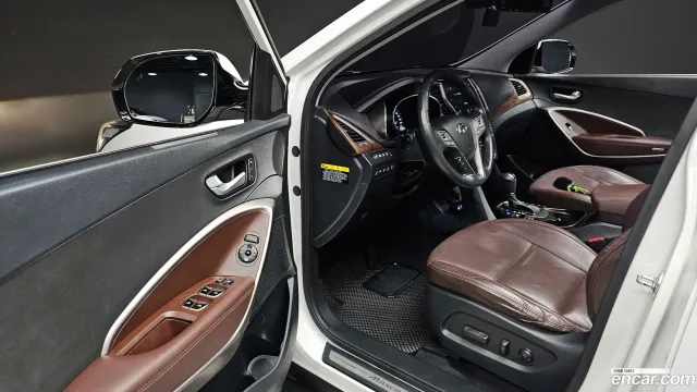 Hyundai Grand Santa Fe (Maxcruz)