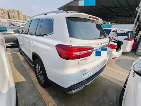 Roewe RX8