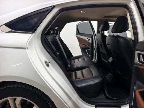 Geely Emgrand GL