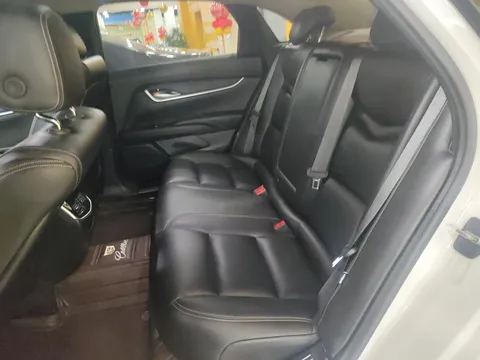 Cadillac XTS