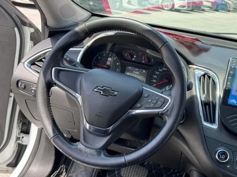 Chevrolet Malibu XL
