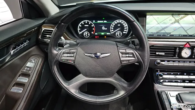 Genesis G90 (EQ900)