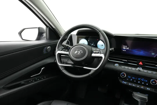 Hyundai Elantra (Avante)