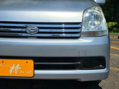 Daihatsu Mira AVY