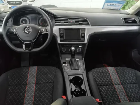 Volkswagen Lamando