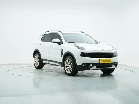 Lynk & Co 01
