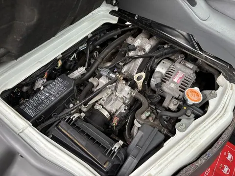 Mitsubishi Minicab Van