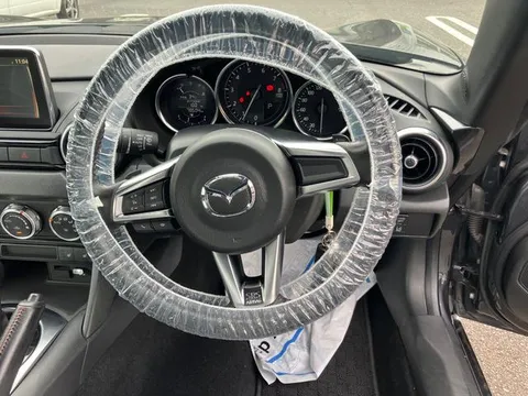 Mazda MX-5 (Roadster)