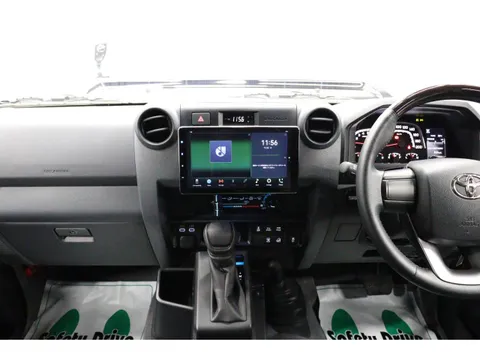 Toyota Land Cruiser 70