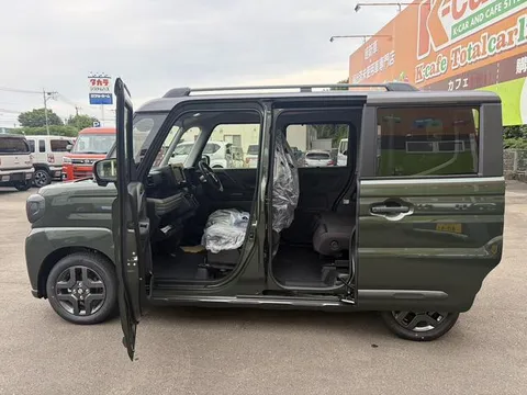 Suzuki Spacia Gear