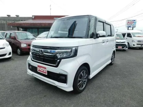 Honda N-BOX Custom