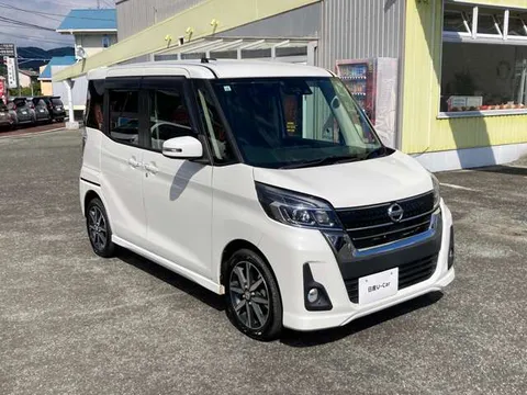 Nissan Dayz Roox
