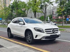 Mercedes-Benz Mercedes-Benz GLA
