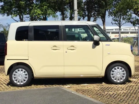 Suzuki Wagon R Smile