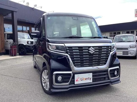 Suzuki Spacia Custom