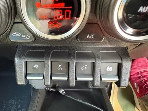 Suzuki Jimny Sierra