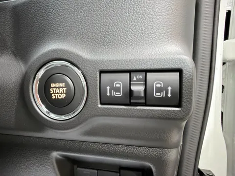 Suzuki Spacia Gear