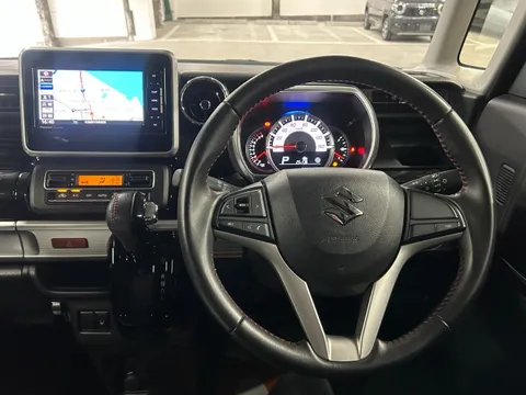 Suzuki Spacia Custom