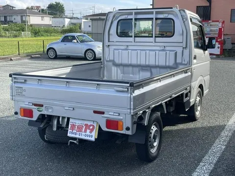 Nissan Clipper Truck