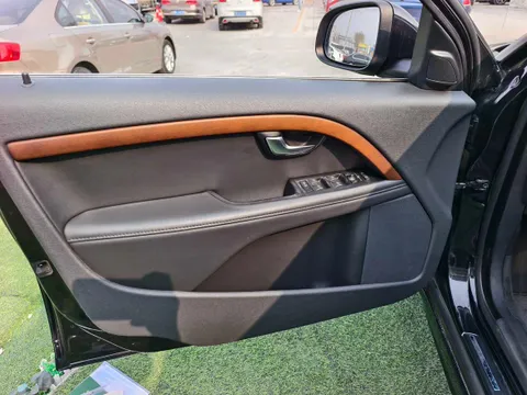 Volvo S80L