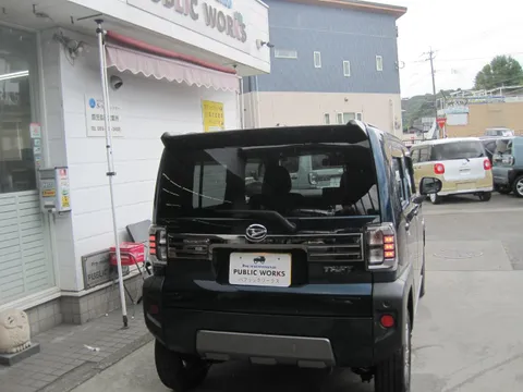 Daihatsu Taft