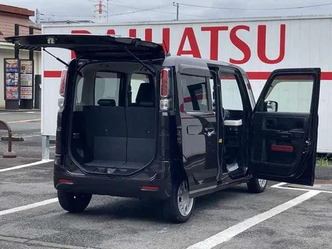 Suzuki Spacia