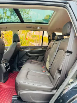 Roewe RX8