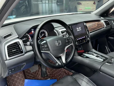Honda UR-V