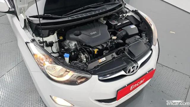 Hyundai Elantra (Avante)