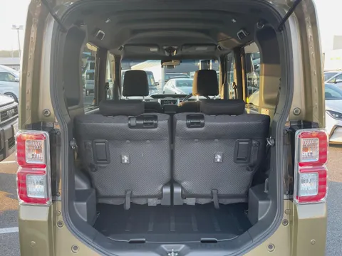 Toyota Pixis Mega