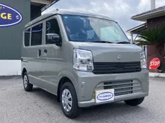 Nissan Clipper Van
