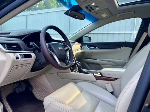 Cadillac XTS